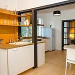 Bright & Spacious 1bd With A Charming Balcony By Flat Mаnager شقة فارنا